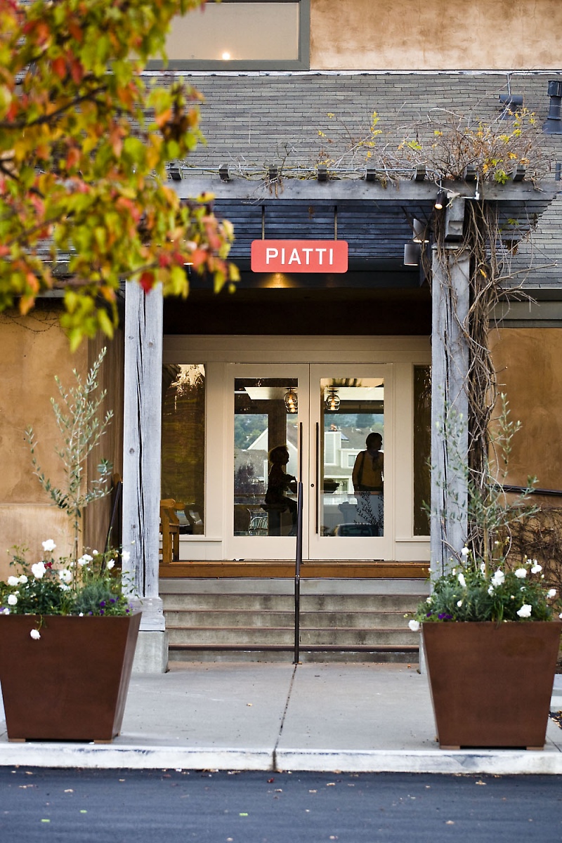 Entryway of Piatti Restaurant