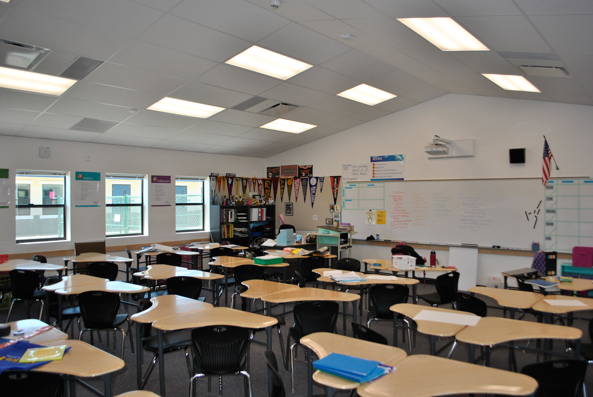 Bridgeway Island Elementary School Modular Classroom Interior